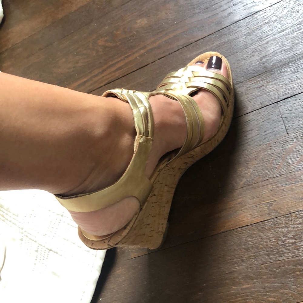 Size 7 1/2 Gold wedge sandals